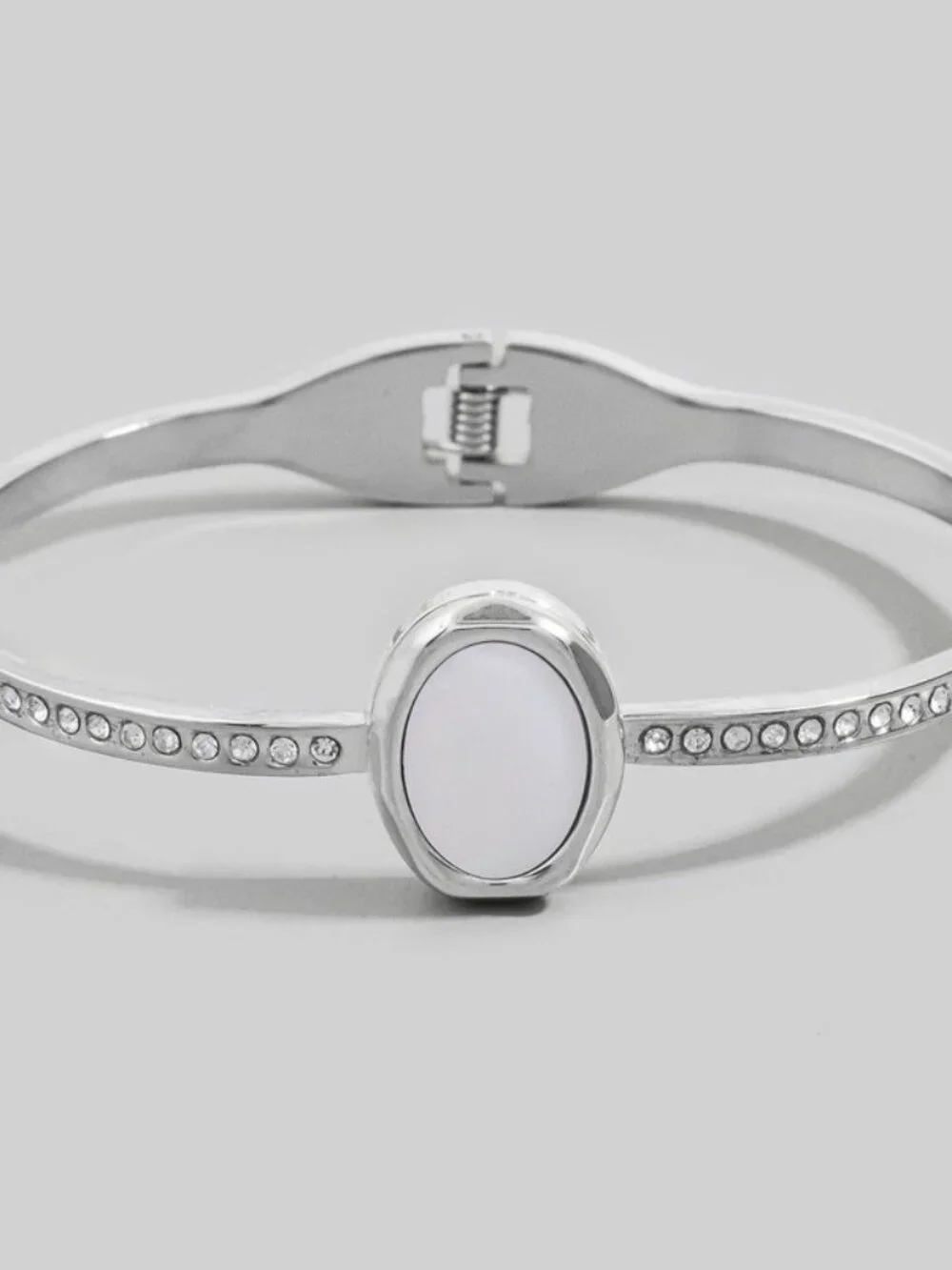 WHITE GOLD DIPPED STONE BRACELET